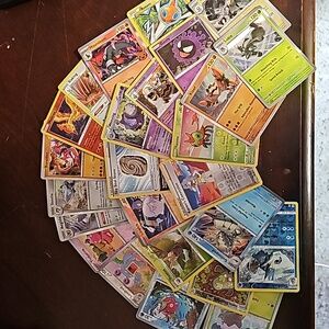 POKEMON FOIL LOT OF 25